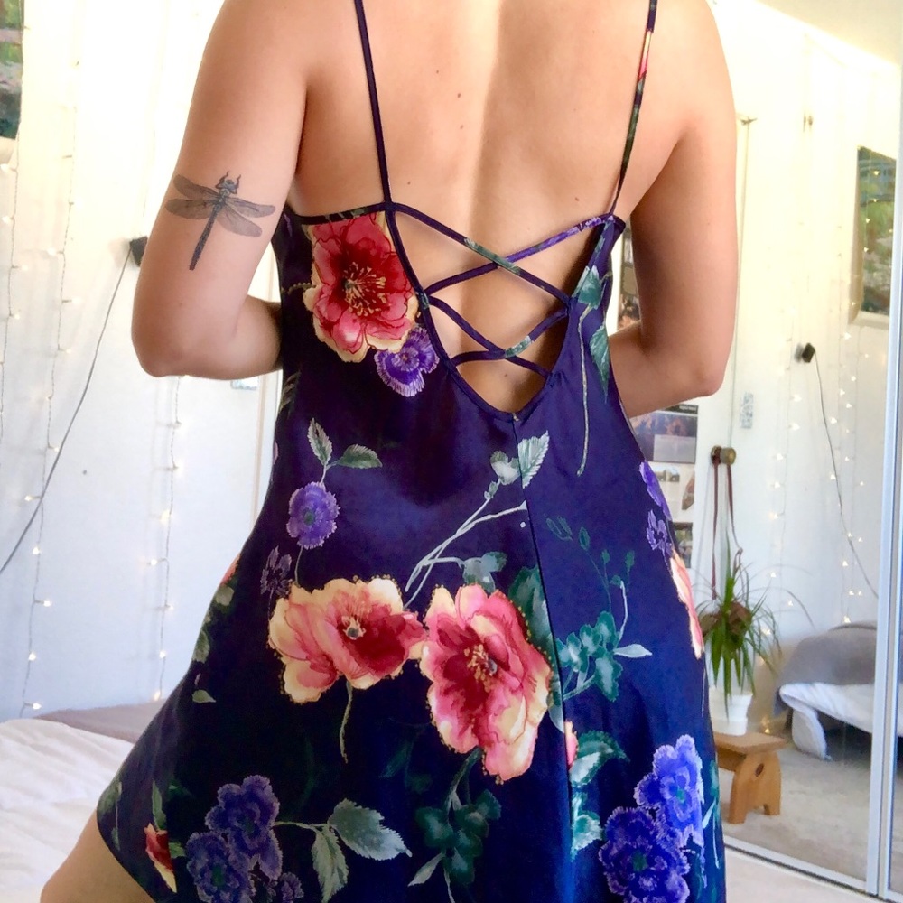 Vintage silky floral slip dress 🌸